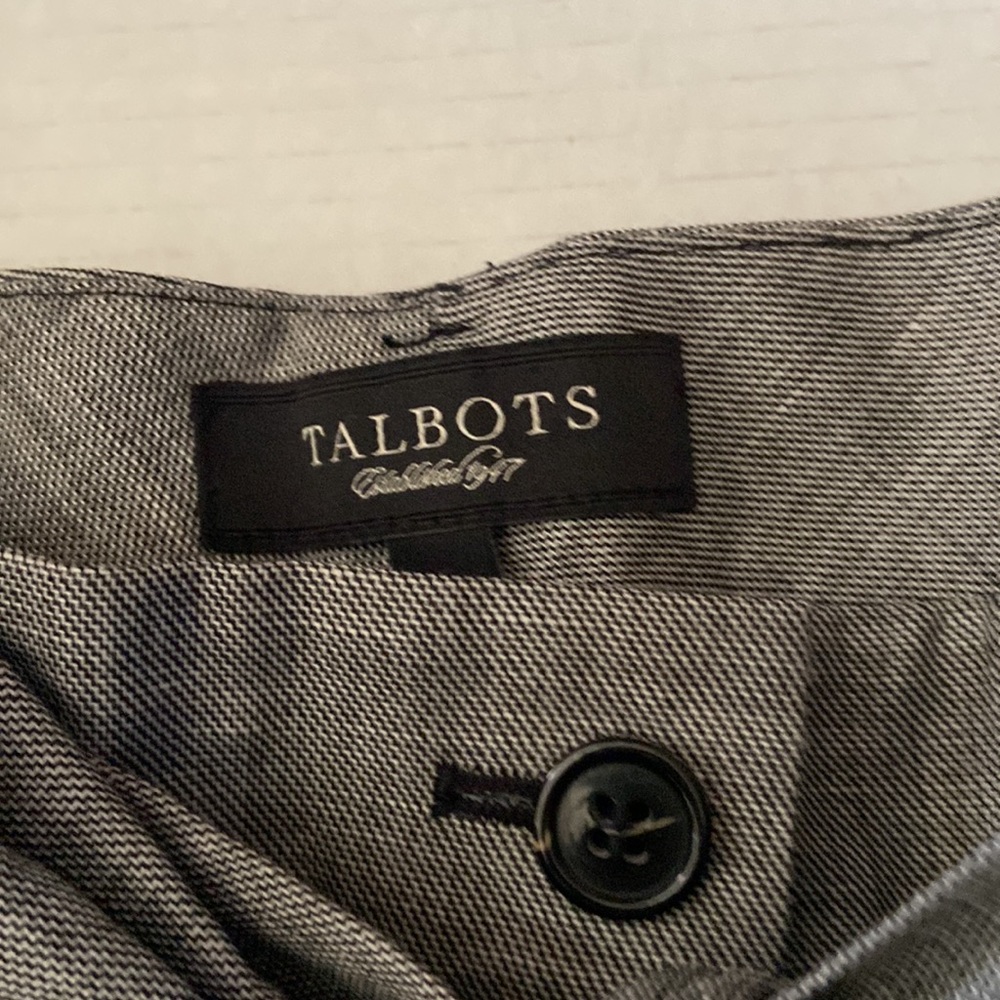 Talbots shorts - Picture 3 of 10